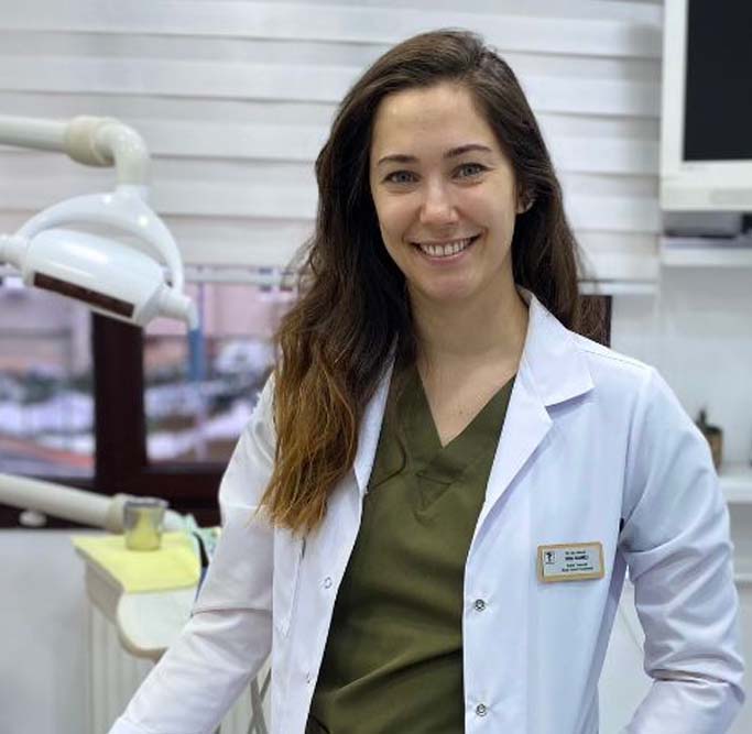 Dr. Diş Hekimi Hilal Gamlı